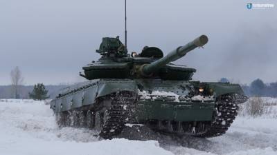 Опубликовано видео переброски БТР и танков ВСУ в Донбасс