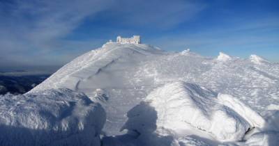 В Карпатах заблудился лыжник во время спуска с горы Поп Иван