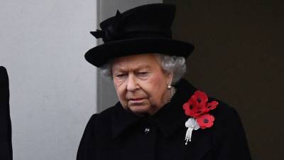 Елизавета II не стала подписывать заявление по интервью принца Гарри и Меган Маркл