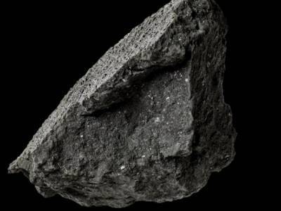 Метеорит Винчкомба: в Великобритании нашли метеорит с "жизненными блоками"