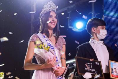 Корону «Мисс Винница-2021» завоевала студентка Донецкого университета