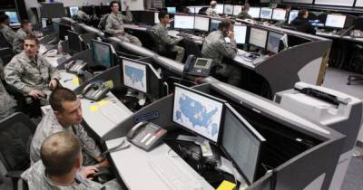 США объявили кибервойну. Как Байден поможет России выпилиться из Интернета