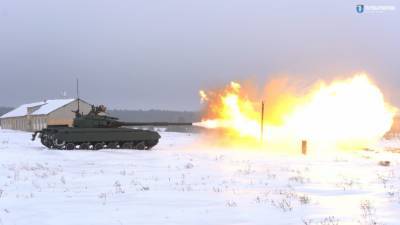 Опубликовано видео переброски эшелона танков ВСУ в Донбасс
