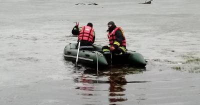 Исчез еще на Крещение: в Черновицкой области в пруду нашли тело мужчины (фото)