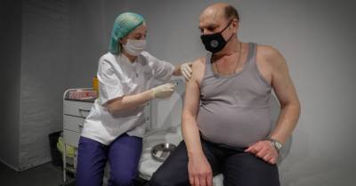 В Даугавпилсе интерес к вакцинации очень низок, часть жителей ждет Sputnik V