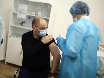 Степанов заявил, что его не устраивают темпы вакцинации украинцев от коронавируса