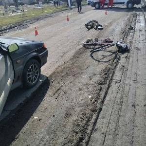 В Запорожской области водитель ВАЗа насмерть сбил велосипедистку. Фото