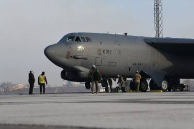 Бомбардировщики B-52 ВВС США провели патрулирование на Ближнем Востоке, — Fox News