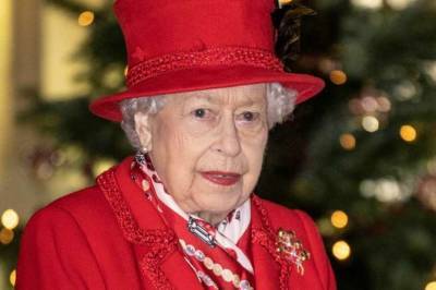 Королева Елизавета II готовится ответить на обвинения Меган и Гарри в интервью