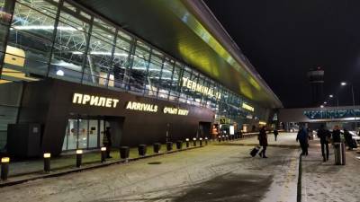 Казанский сотрудник таможенной службы аэропорта арестован за получение взятки