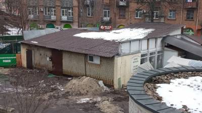В Киеве на Печерске кафе планирует "превратиться" в ТРЦ: разрешения на это не имеют