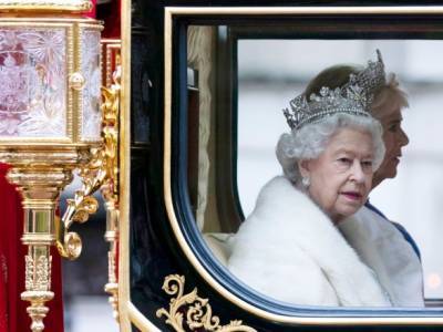 принц Гарри - Меган Маркл - королева Елизавета Іі II (Ii) - Опря Уинфри - Елизавета Іі - Елизавета II отказалась подписывать заявление Букингемского дворца относительно скандального интервью Маркл и Гарри - unn.com.ua - Киев - Англия - Великобритания