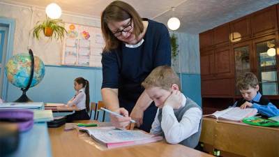 В России распределят тысячу премий между учителями