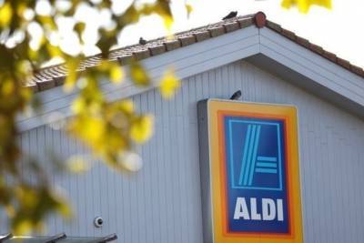 Германия: ALDI отзывает любимую многими колбасу из-за опасности заражения сальмонеллой