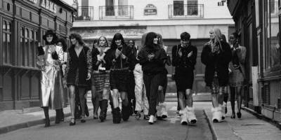 Парижский шик и après-ski. Chanel показал новую коллекцию в рамках Недели моды в Париже