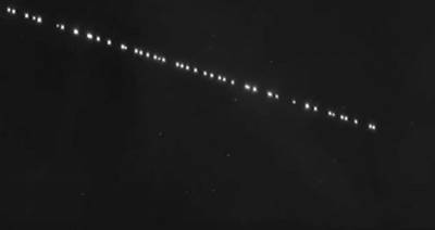 В небе над Новосибирском пролетела колонна спутников Илона Маска
