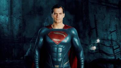 Супермен с детства: Генри Кавилл растрогал сеть архивным фото