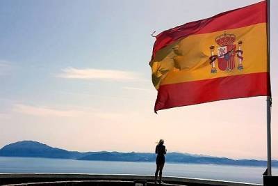 Турсектор Испании призвал власти разрешить въезд в страну туристам из России