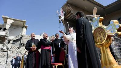 Франциск - SZ: голубь мира среди руин — Папа Римский посетил разрушенный террористами Мосул - obzor.lt - Сирия - Ирак - Ватикан - Мосул