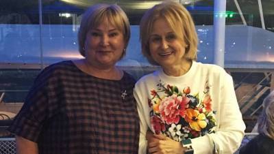 Дарья Донцова о смерти Татьяны Поляковой: «умерла моя хорошая, близкая подруга, моя родственница»