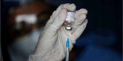 Украина одобрила китайскую вакцину от COVID-19 — Reuters