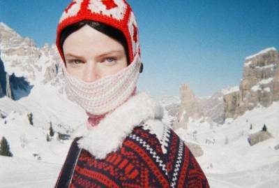 Итальянский бренд Miu Miu показал зимнюю коллекцию на высоте 2700 метров над уровнем моря