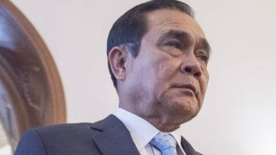 Премьер Таиланда распылил в журналистов аэрозоль после неудобного вопроса