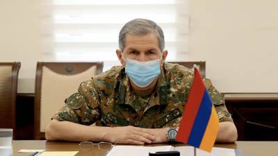 В ВС Армении опровергли планы главы Генштаба вывести армию на улицу
