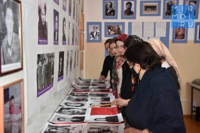 В Акушинском районе проходит выставка «Выдающиеся женщины района»