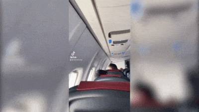 Украинский тиктокер смонтировал видео, от лица пилота предложив россиянам "выпрыгнуть над Крымом" прямо на лету