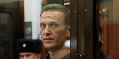 В России засекретили данные о семье сотрудника ФСБ, которому звонил после отравления Навальный
