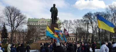 В Киеве прошла ежегодная акция солидарности с оккупированным Крымом: фото, видео