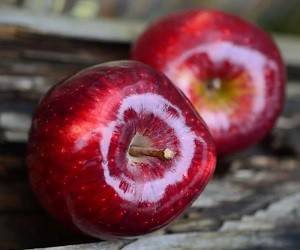 Неожиданная польза яблок: как они могут влиять на мозг и другие органы?