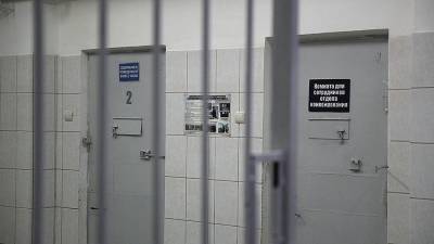 Операторов законом обязали отключать связь в тюрьмах по просьбе ФСИН