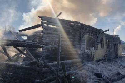 Неисправная проводка уничтожила дом в Холмогорском районе