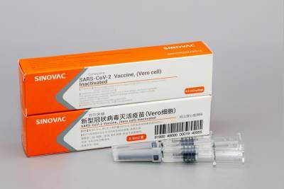 Украина зарегистрировала китайскую вакцину CoronaVac, - СМИ