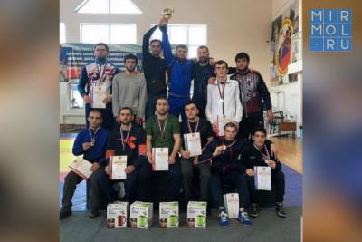 Дагестанская сборная по вольной борьбе среди глухонемых победила во Владимире