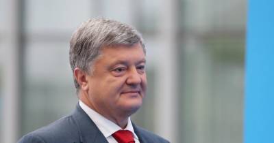 Адвокат Порошенко назвал фейком вызов экс-президента на допрос в СБУ по делу Медведчука