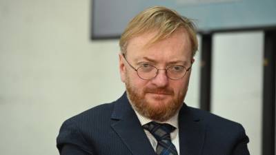 Милонов: Резник "запятнал депутатский мундир" подозрениями о наркотиках