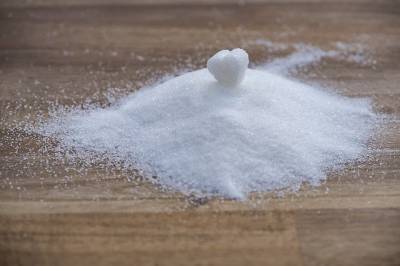 СМИ сообщили о ипрекращении продаж сахара с заводов в российские магазины