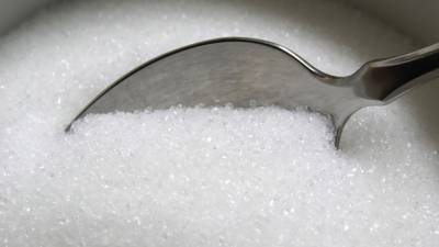 Производители перестали поставлять сахар в российские магазины