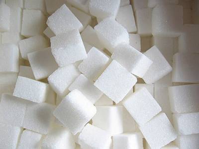 Россиянам пришлось не сладко: стране грозит дефицит сахара
