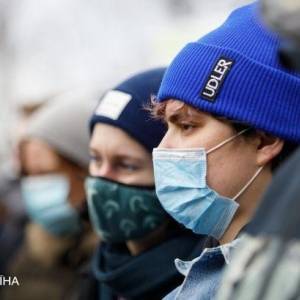 В Украине за сутки выявили более 17,5 тыс. случаев коронавируса