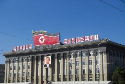 Посольства 12 стран закрылись в КНДР: Иностранцы покинули Пхеньян