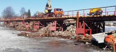 Строительство временного моста в селе Нюхча в Карелии снова проверят в середине апреля