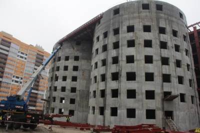 ТРЦ «МегаГРИНН» в Брянске строится в две смены