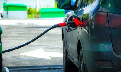 В Минэнерго сообщили об удерживании фактической цены на бензин на 5 рублей ниже справедливой