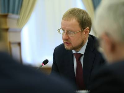 Губернатор Алтайского края знает о задержании своего представителя в Заксобрании