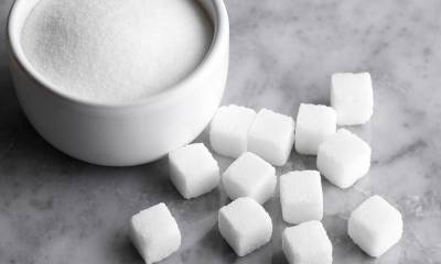 Производители сахара приостановили продажу торговым сетям. Будет ли дефицит?