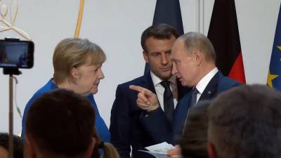 «Не пора ли извиниться перед Россией»: немцы обсудили переговоры Путина, Меркель и Макрона
